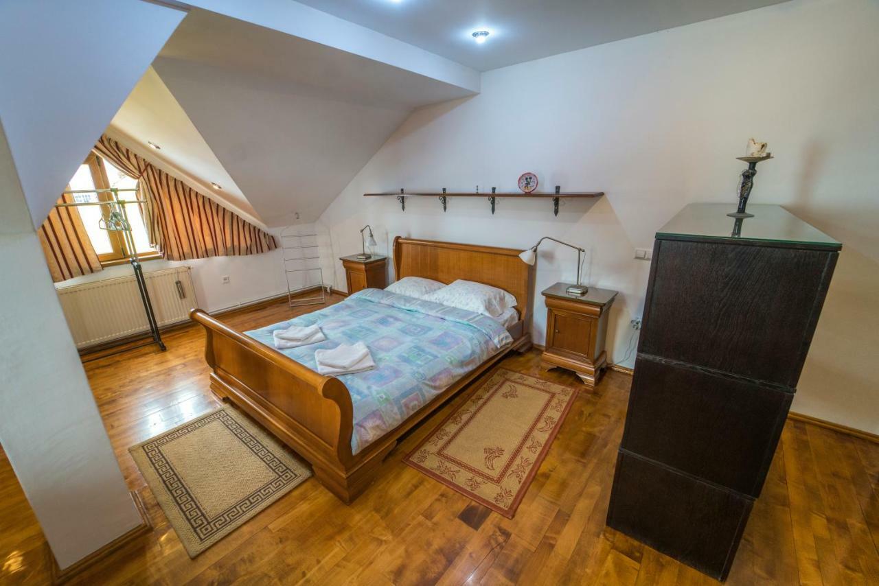 Villa Bonita En Plopilor Sibiu Exterior photo